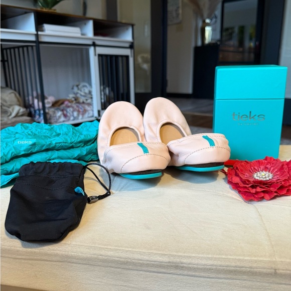 Tieks by Gavrieli ballerina pink Leather Flats - Picture 2 of 13